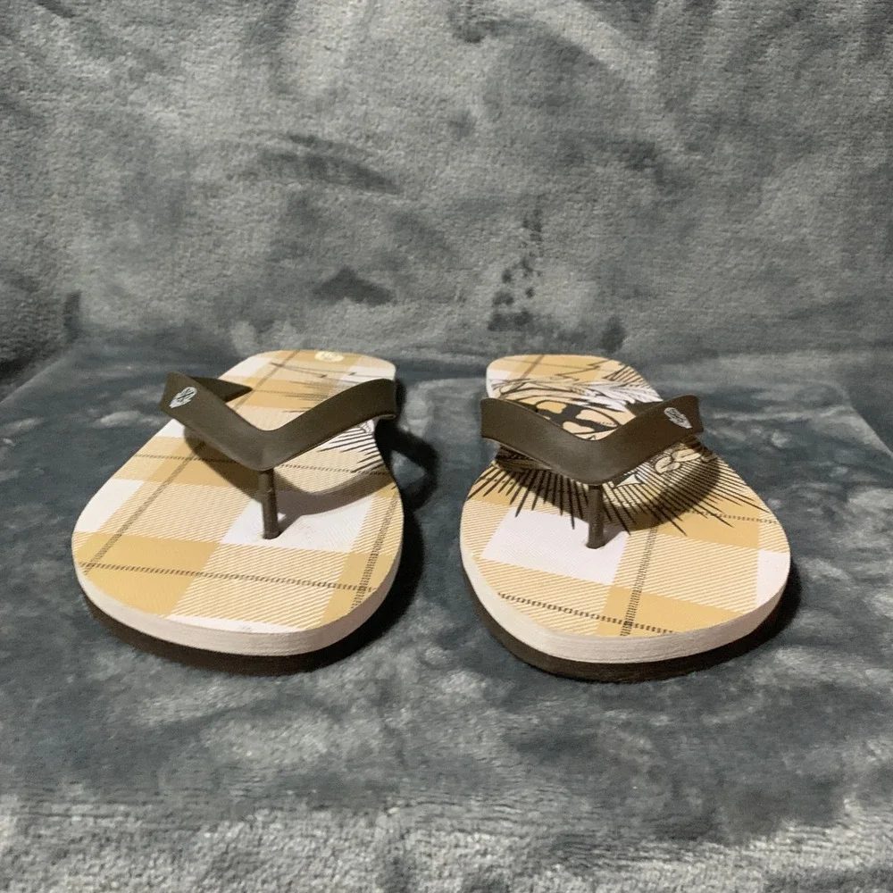Twisted X Mens Plaid Graphic Flip Flop Sandals Brown Tan Crest Stars Size S 6/7